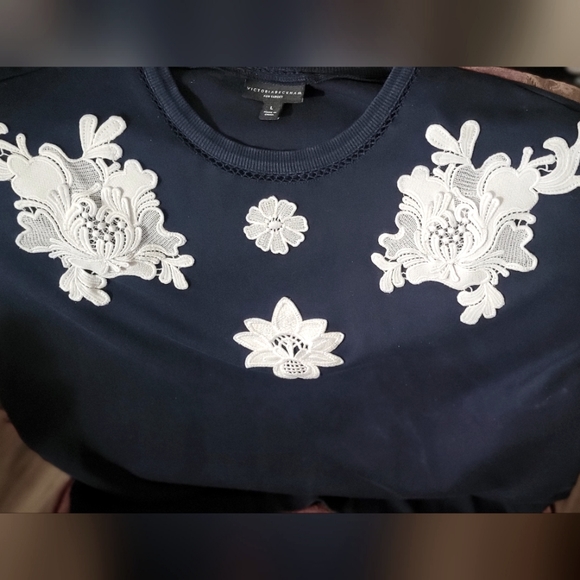 Victoria Beckham for Target Limited Edition Navy crewneck sweatshirt - Picture 4 of 4